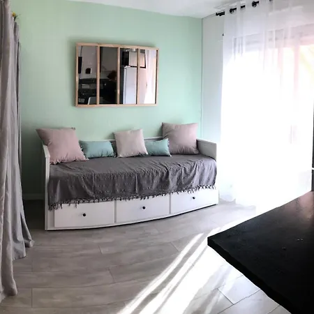 Avec Terrasse Et Piscine Appartement *