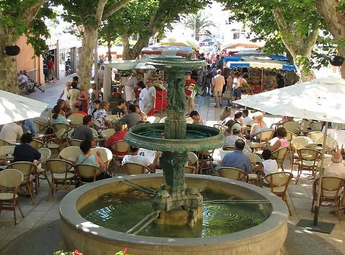 아파트 Avec Terrasse Et Piscine
