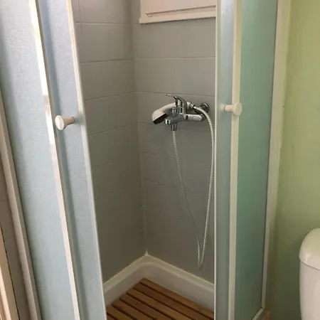 Apartman Avec Terrasse Et Piscine Bandol