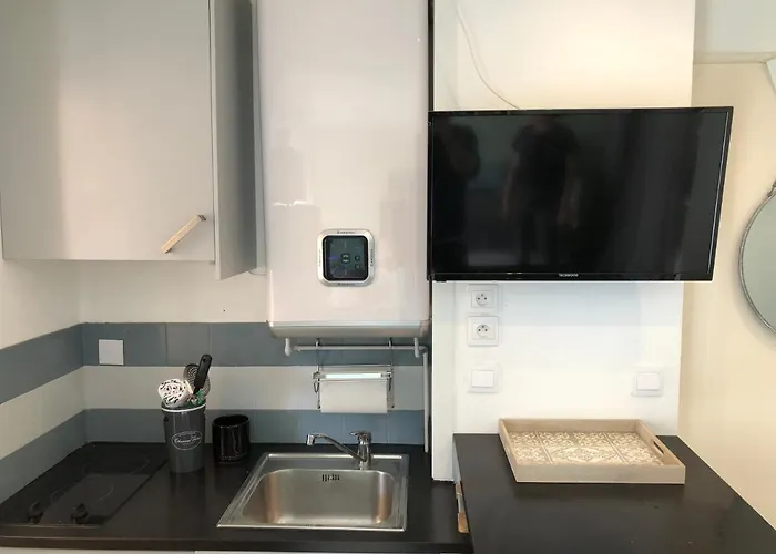 Avec Terrasse Et Piscine Lejlighed